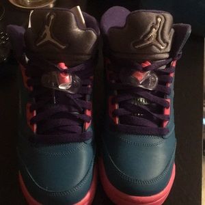Air Jordan 5’s.